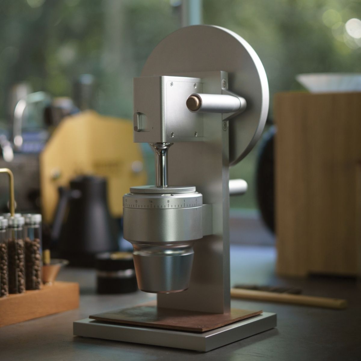 Weber Workhsops HG-grinder silver.